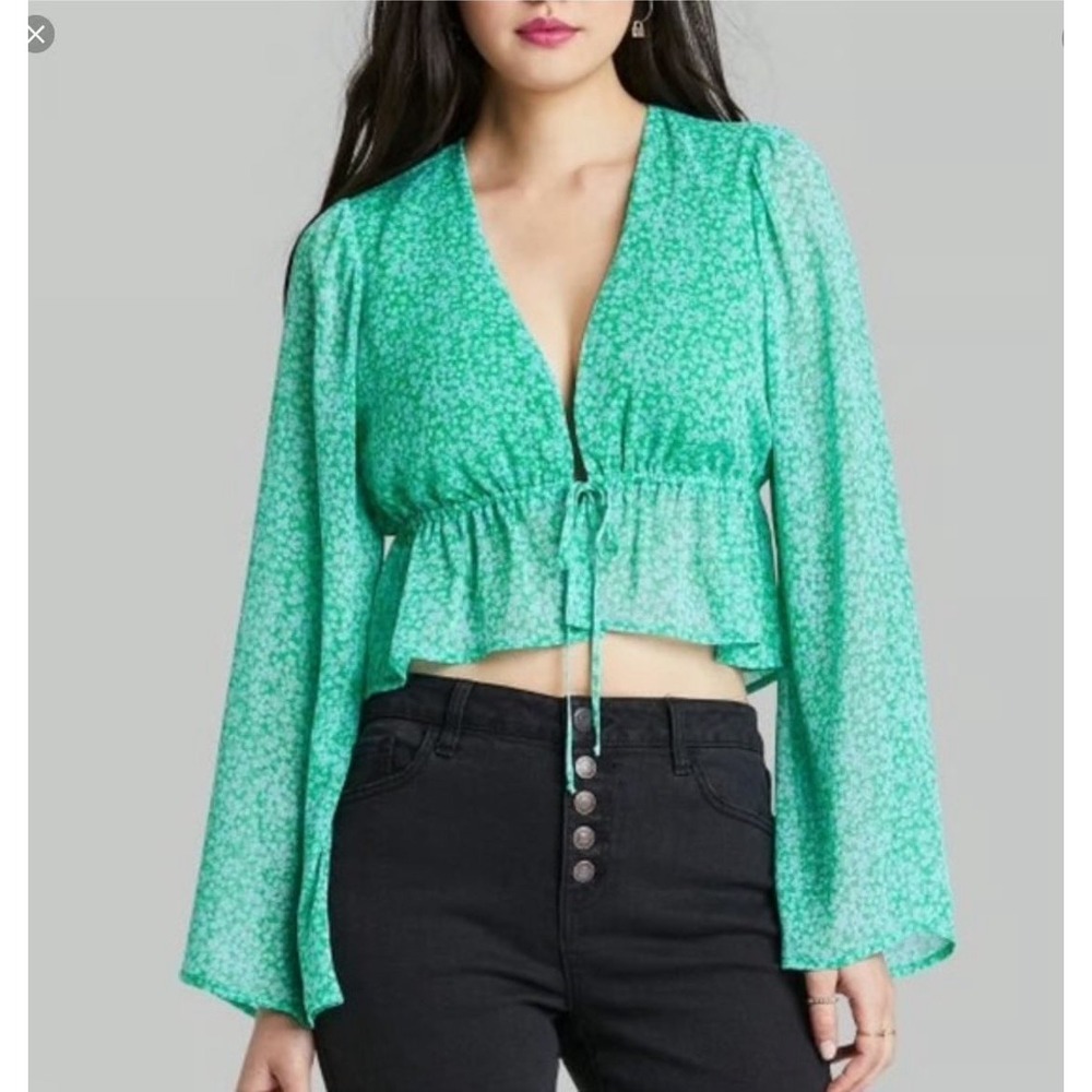 Women's Green Floral Sheer Blouse Top Women's Sz Medium Peplum Deep V
